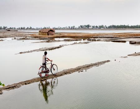 Cycling amidst water